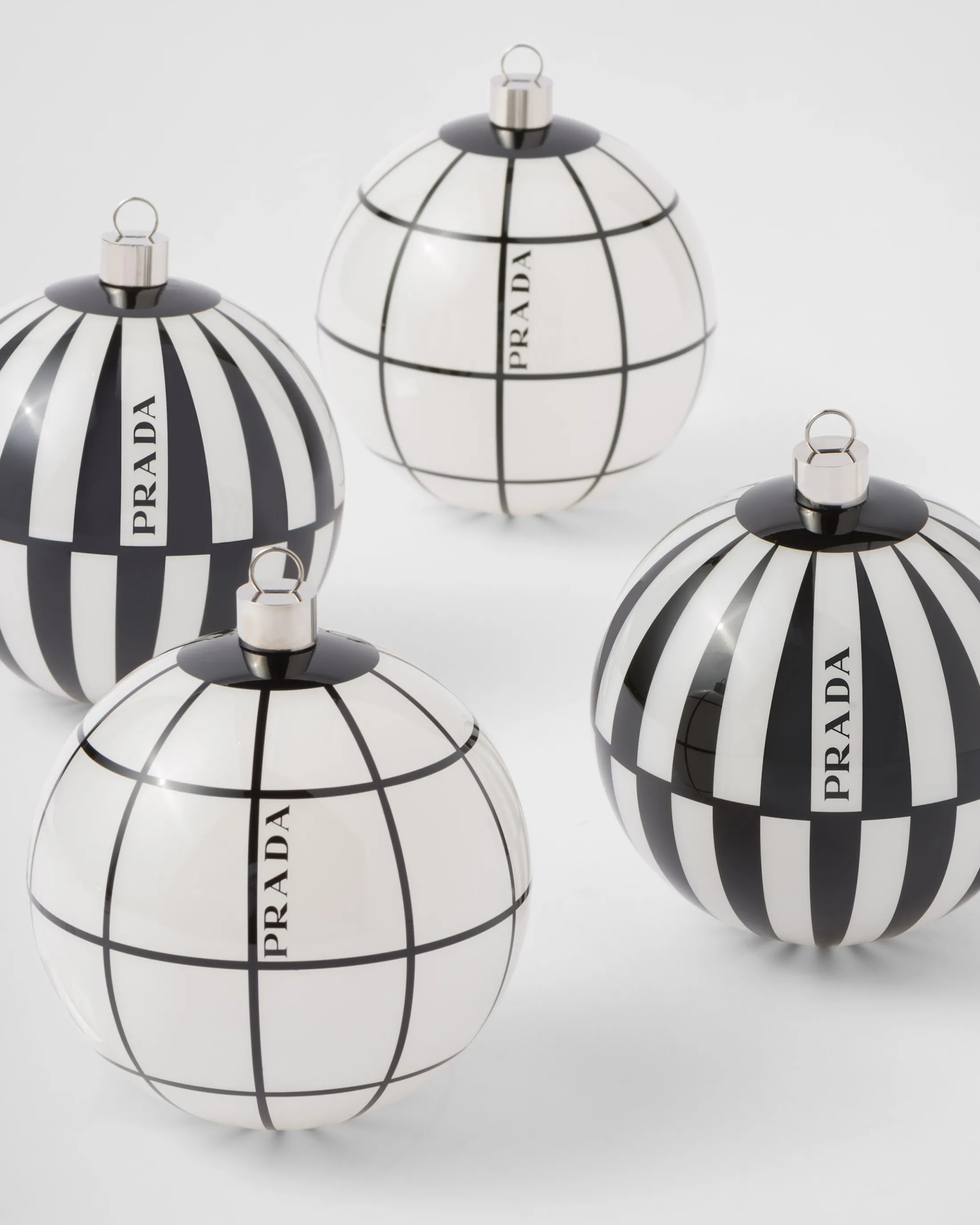 Prada Glass Christmas ornament set White/black Fashion