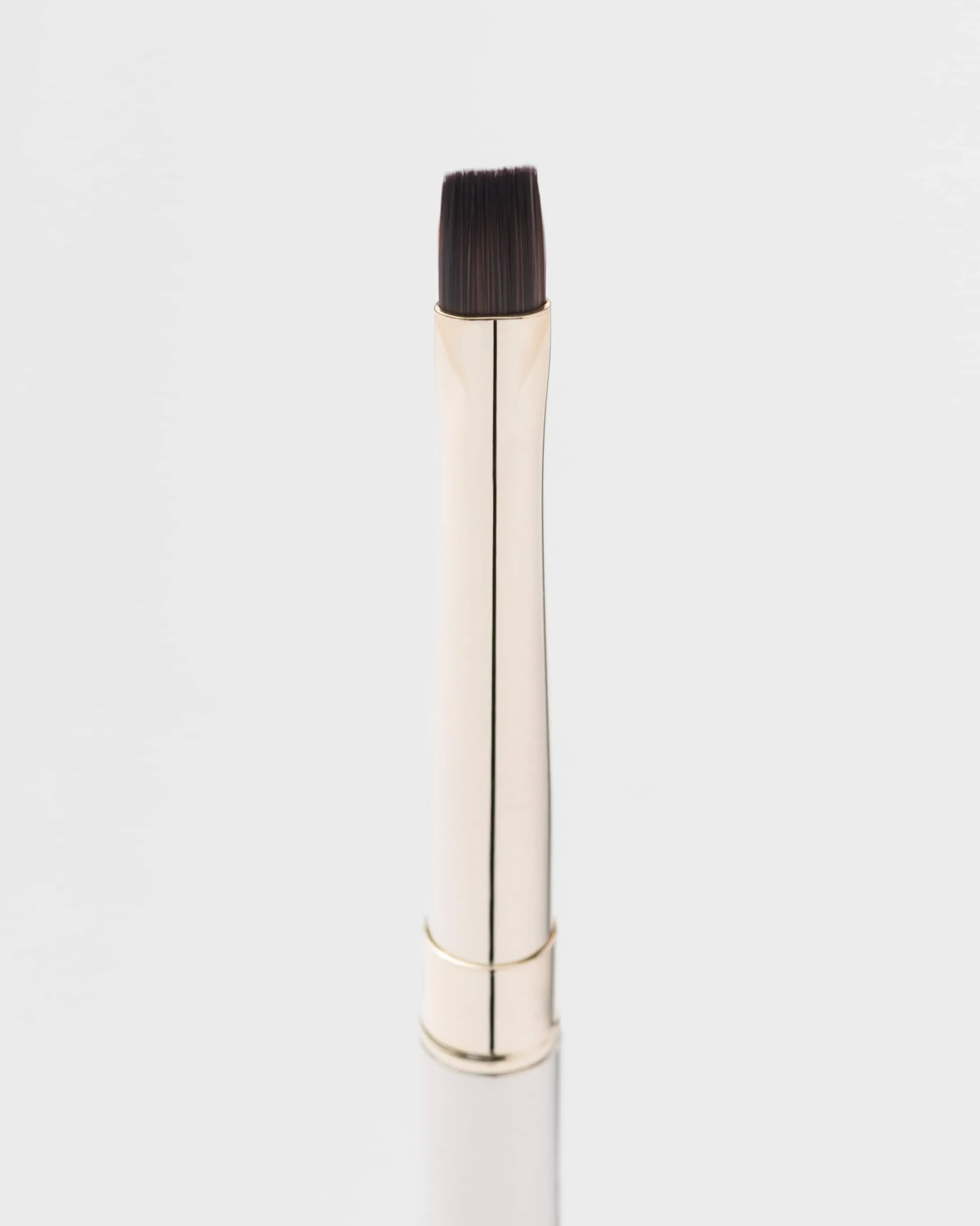 Prada 09 Lip filling brush Neutri Clearance