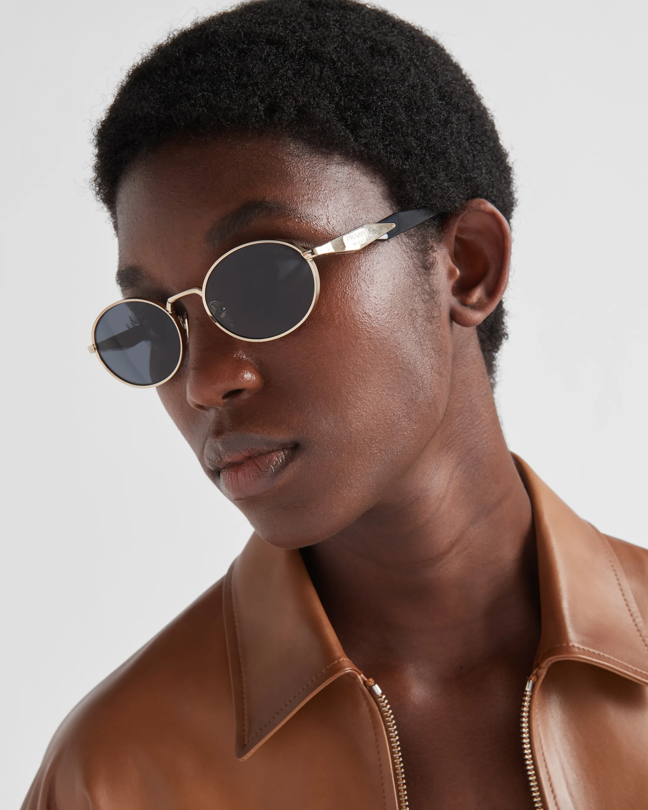 Prada Eyewear Collection sunglasses Graphitelenses Outlet