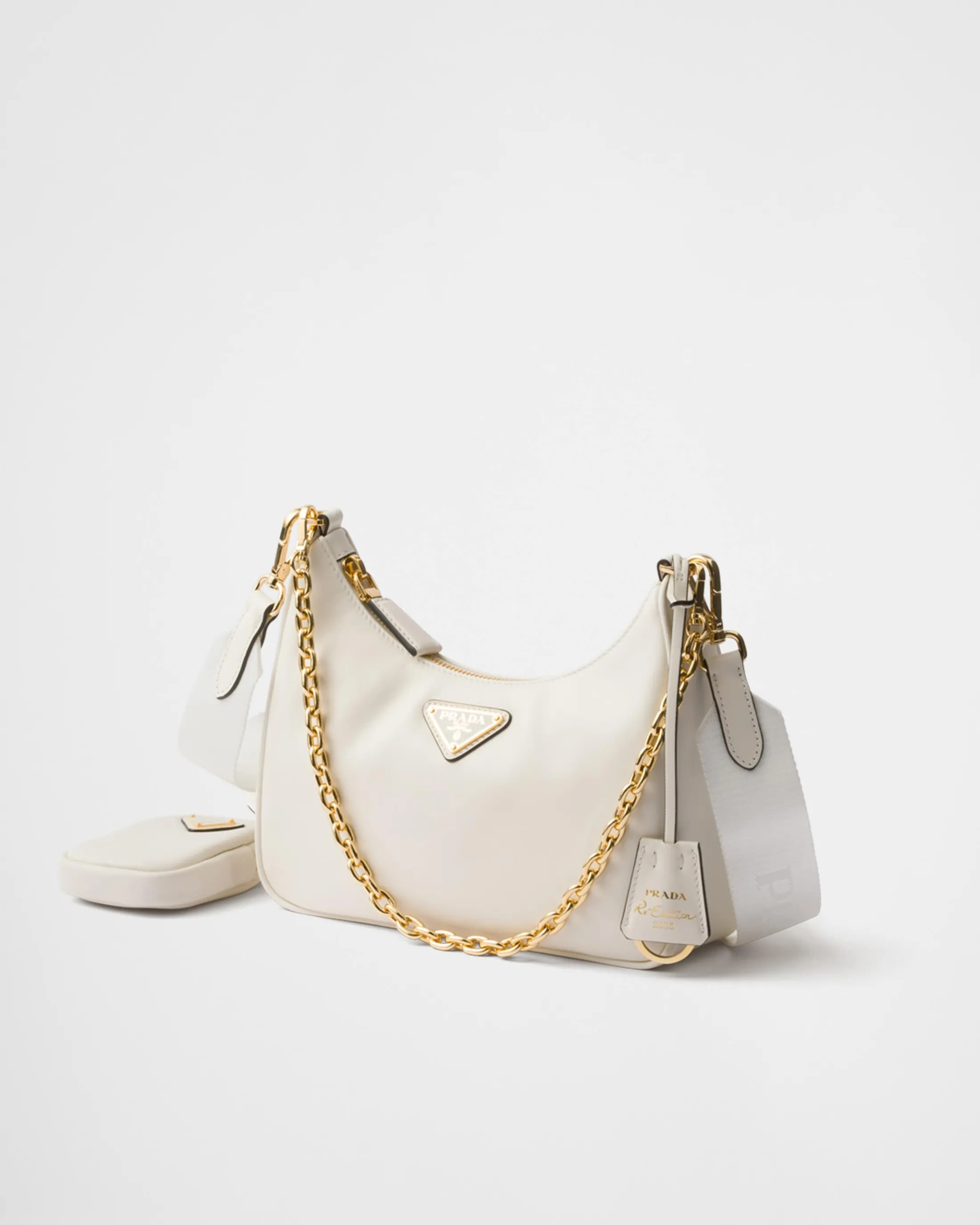 Prada Re-Edition 2005 leather bag White Store