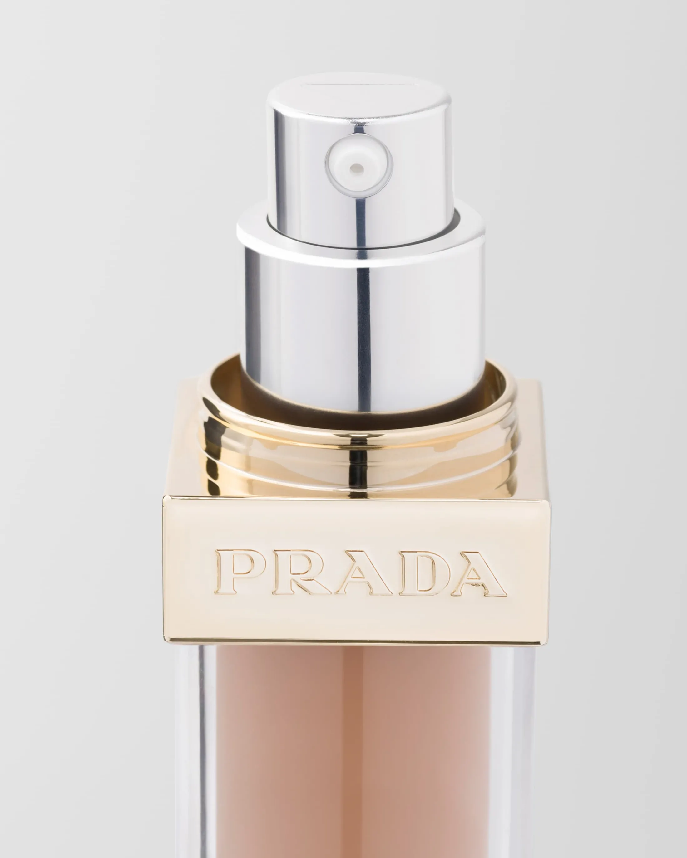 Prada Reveal Skin optimizing foundation Mn40-mediumneutral New