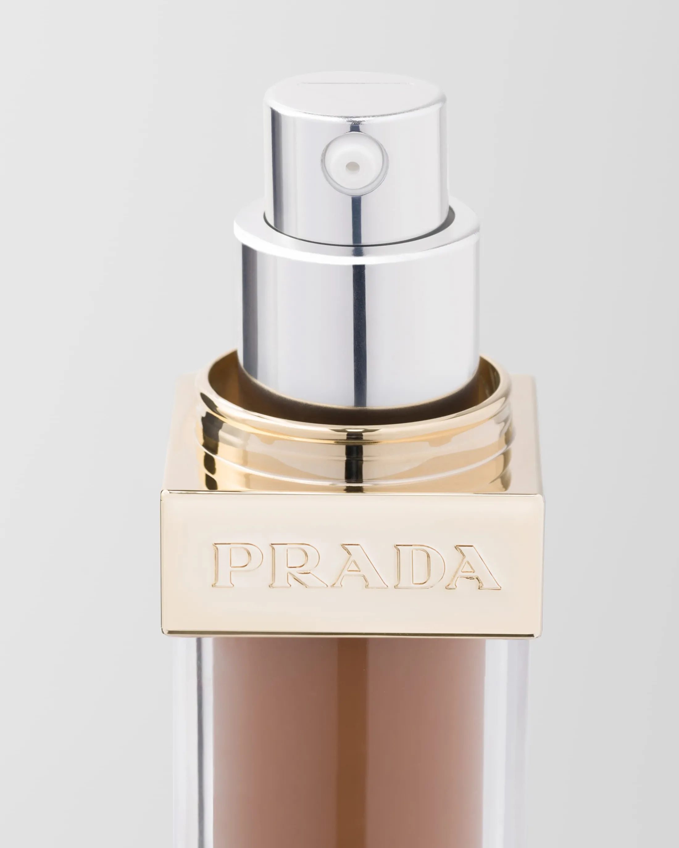 Prada Reveal Skin optimizing foundation Dw75-darkwarm Hot