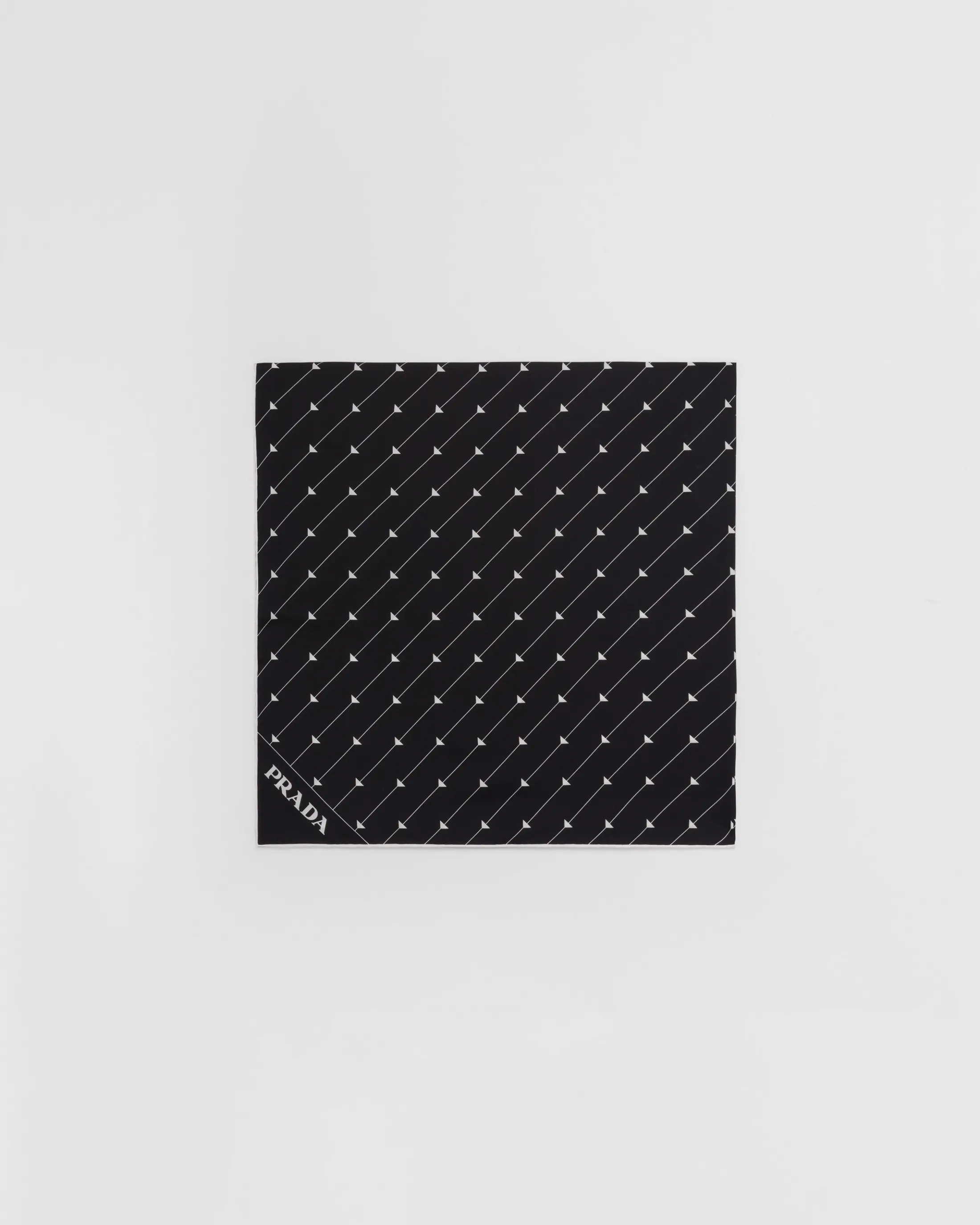 Prada Printed silk twill foulard Black/white Best Sale