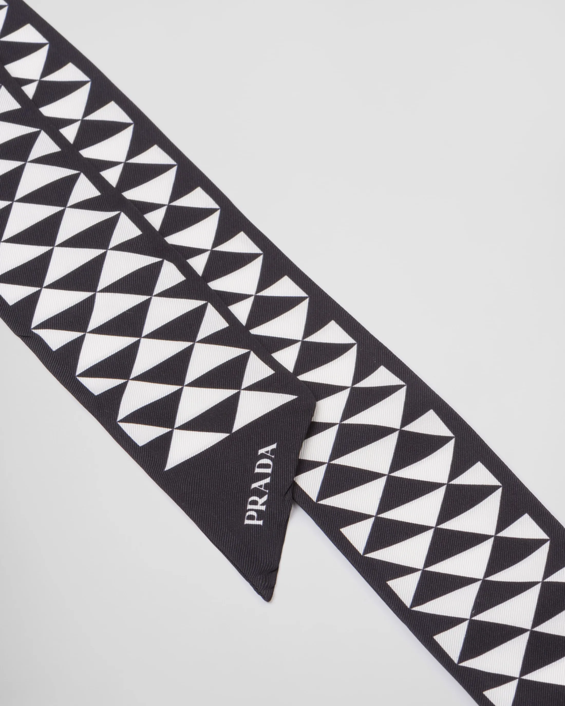 Prada Printed silk twill scarf Black/white Best Sale