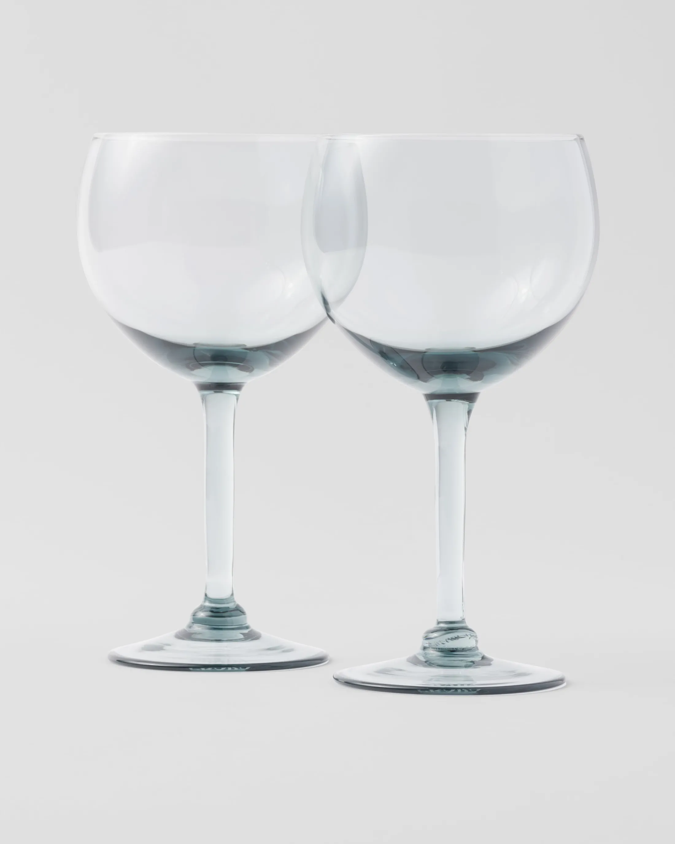 Prada Set of two crystal red wine glasses - New York Seablue Fashion