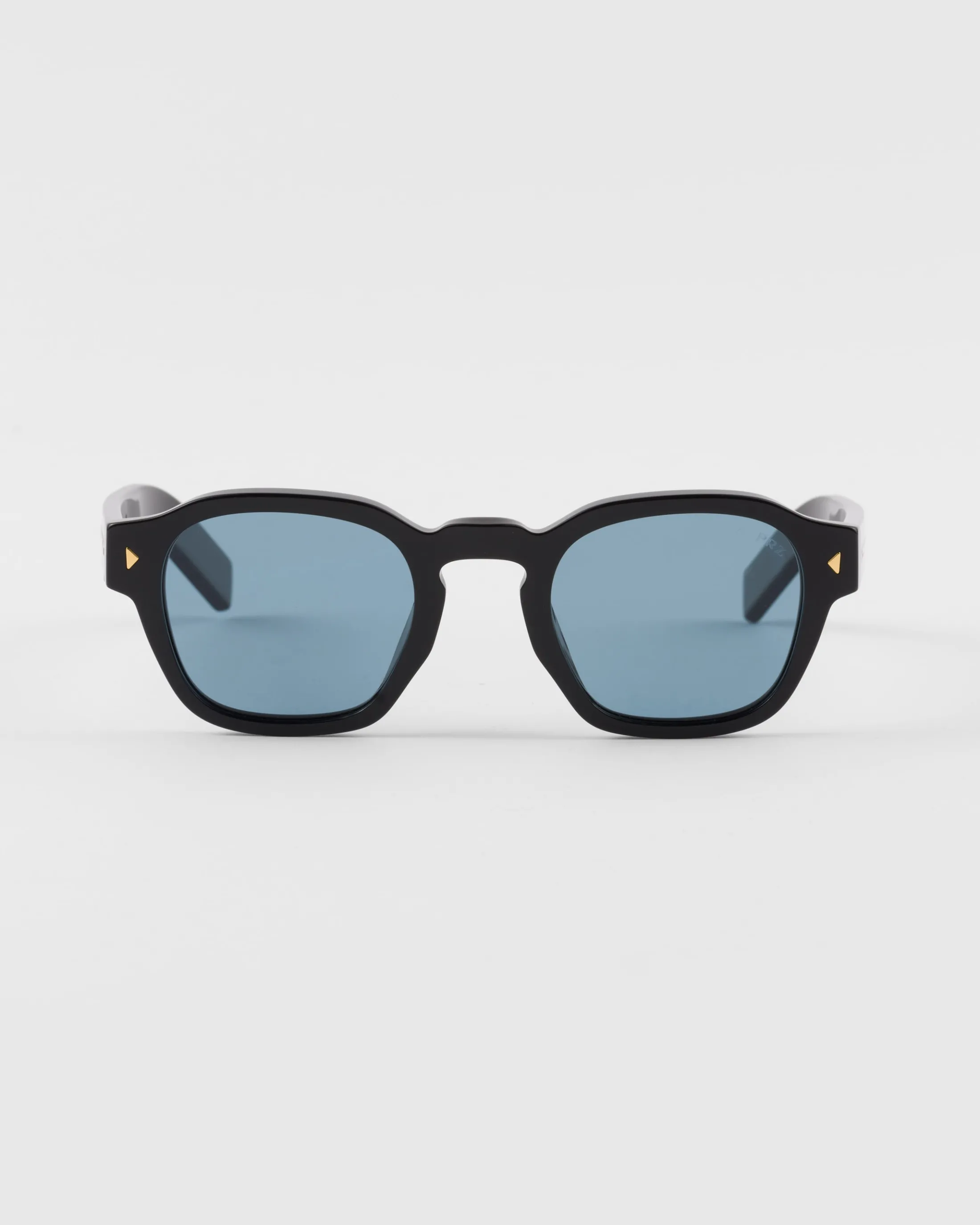 Prada Sunglasses with iconic metal plaque Turquoiselenses Store