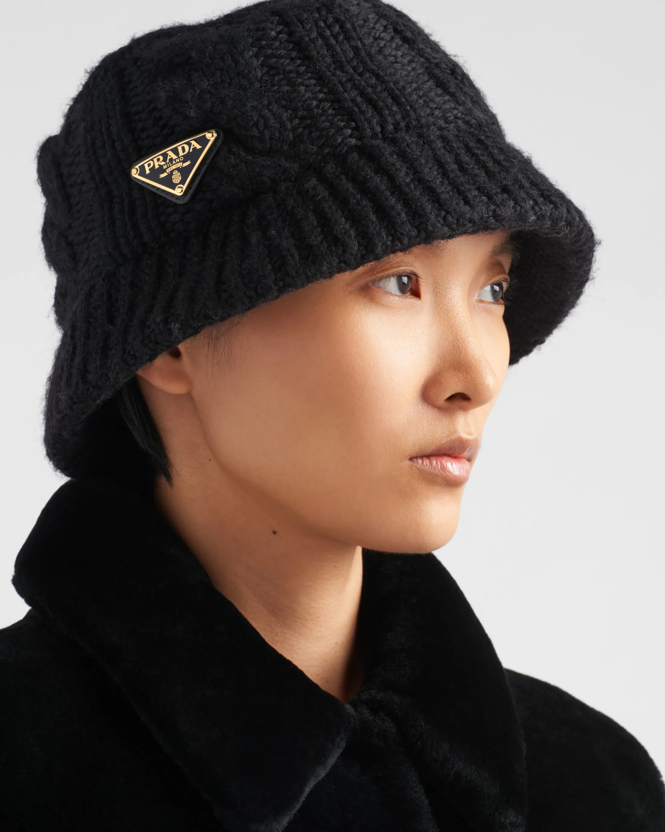 Prada Wool bucket hat Black Hot